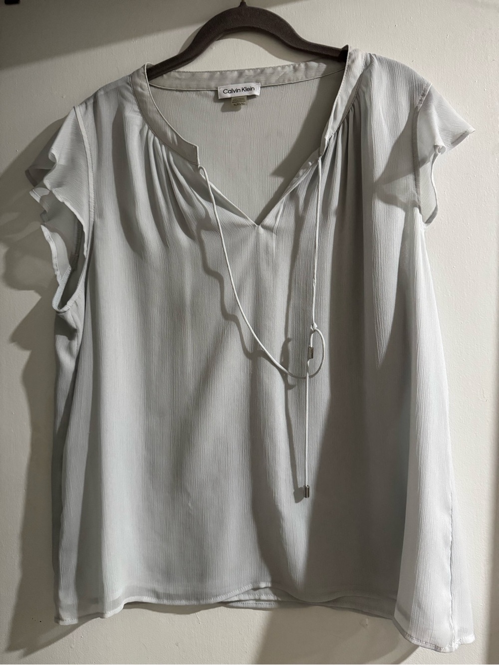 Calvin Klein Pale Gray V-Neck Tie Flutter Sleeve Blouse